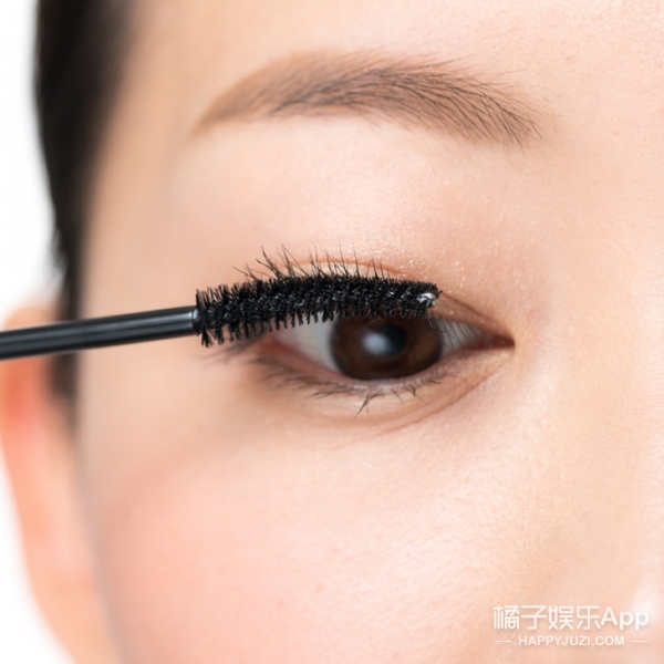 可以把睫毛完全处理掉吗,怎么不用睫毛夹刷出卷翘睫毛