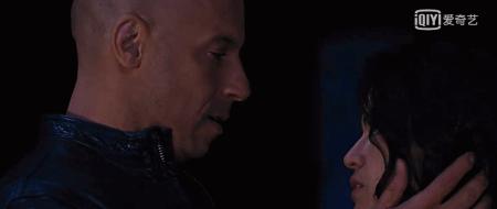 跟老婆蜜月,还和前女友有了孩子!《速8》里范迪塞尔是渣男吗?