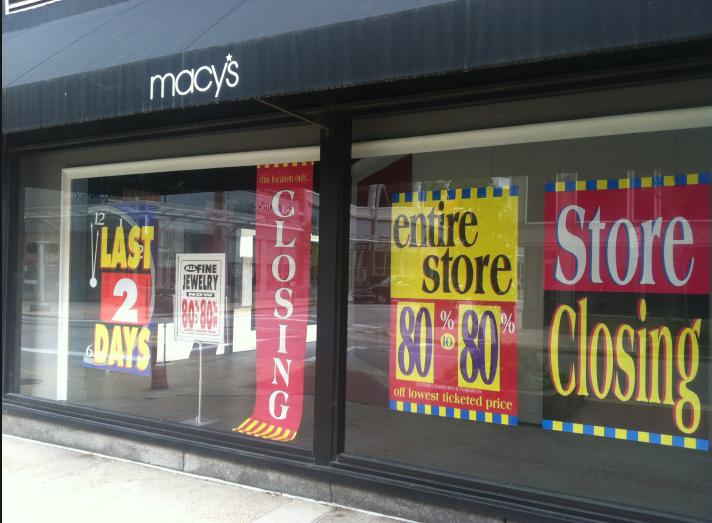 你今天还在爆买的大牌包包、鞋子,其实在国外已经关店倒闭了