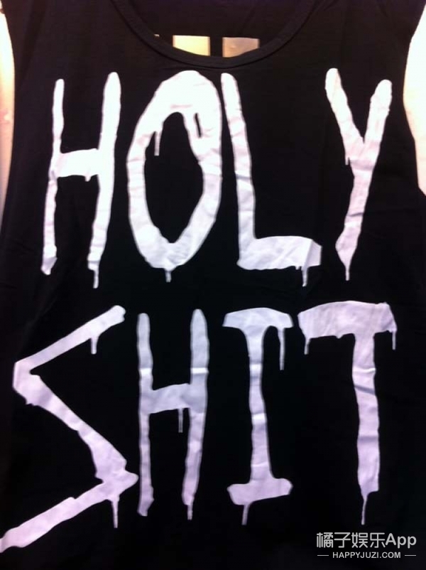 「HolyShit」吃沙成瘾!78岁老太15岁开始吃沙子,一吃就是63年!