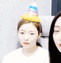 刚出道上综艺被排挤的明星,出道6年零收入遭队内成员霸凌