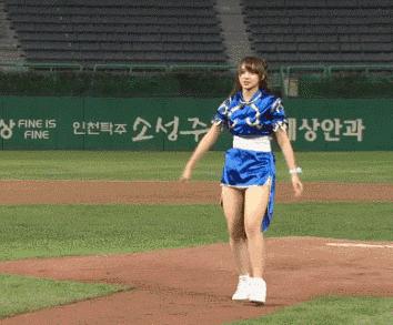 刚出道上综艺被排挤的明星,出道6年零收入遭队内成员霸凌