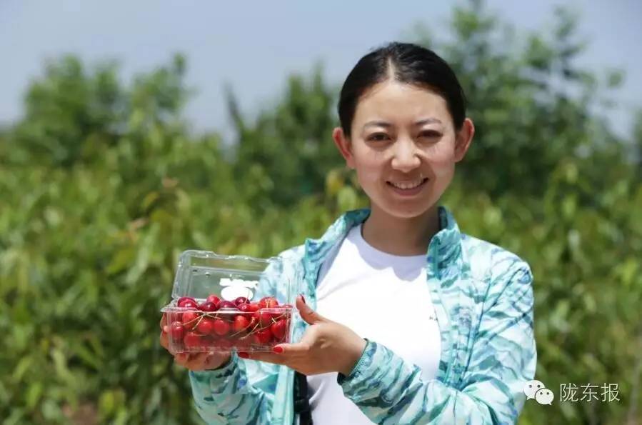 惊呆樱桃红了,美女盛情邀请,你是约呢,约呢,还是约呢!