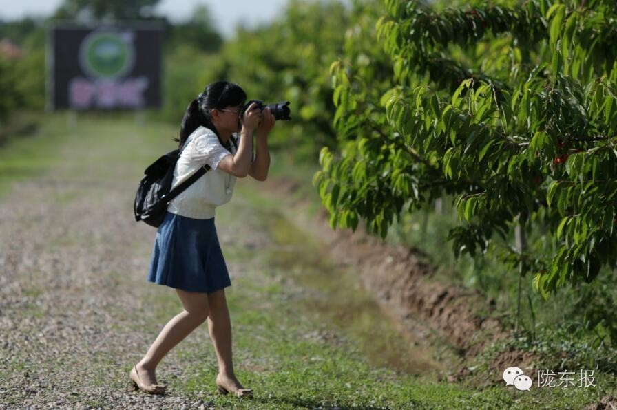 惊呆樱桃红了,美女盛情邀请,你是约呢,约呢,还是约呢!