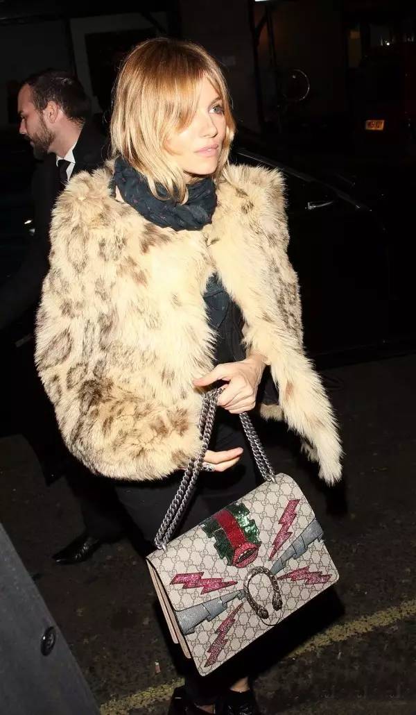 少女心爆棚吃马卡龙,少女心大爆棚