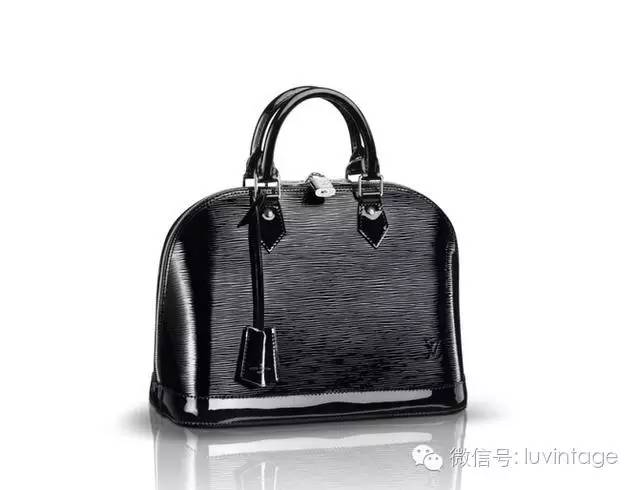 最近很火的明星lv包女,lvcapucines包