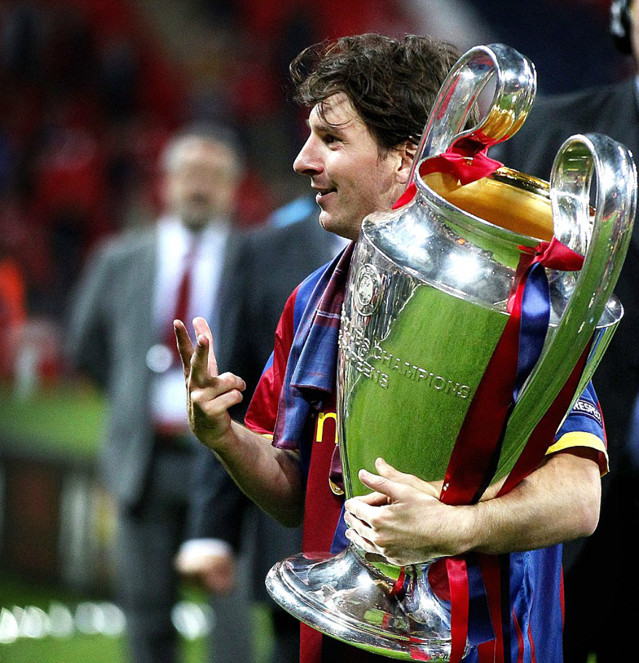 球王梅西夺冠纪念球,梅西的成长日记