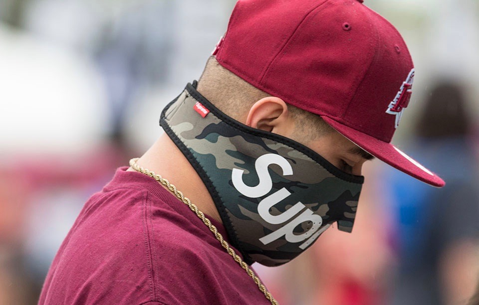 搭配宝典重点很多!嘻哈音乐节最潮穿搭了解一下!