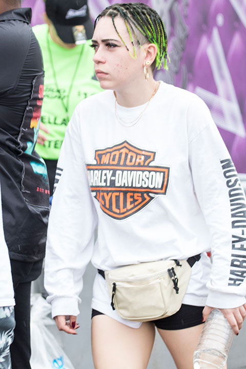 搭配宝典重点很多！嘻哈音乐节最潮穿搭了解一下！