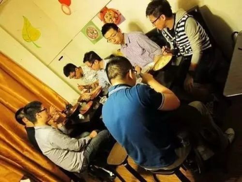 卖泡面的小店,曾经风靡的泡面小店