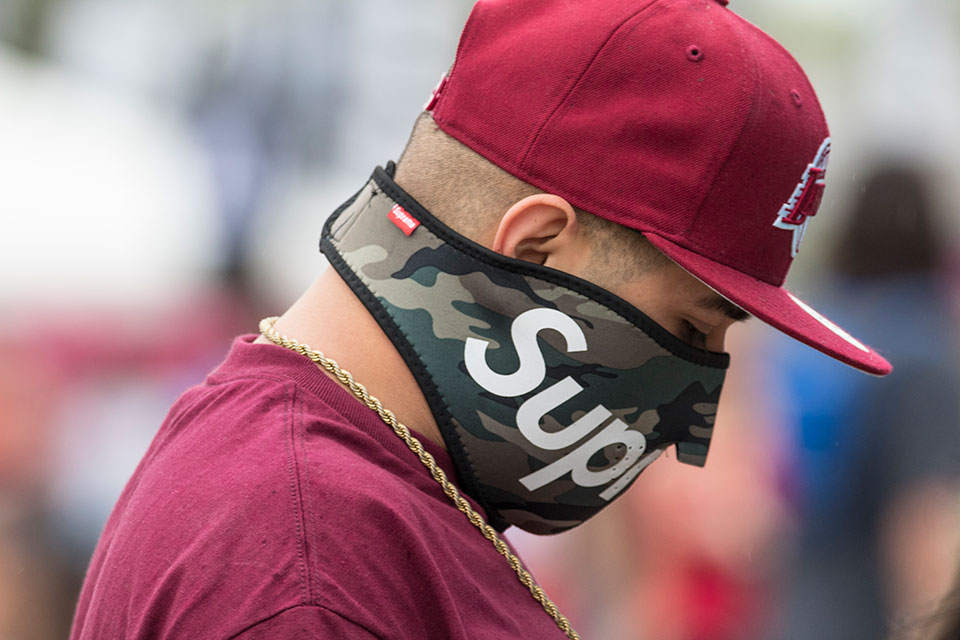 搭配宝典重点很多！嘻哈音乐节最潮穿搭了解一下！