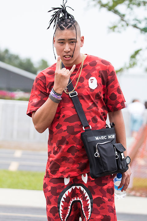 搭配宝典重点很多！嘻哈音乐节最潮穿搭了解一下！