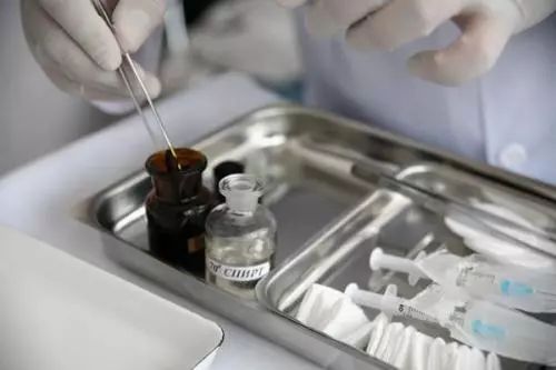 富豪60万出国打“续命针”，老天同意续命吗？