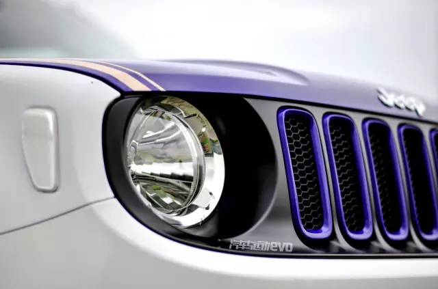 jeep自由侠试驾第一视角,毒辣车评jeep自由侠