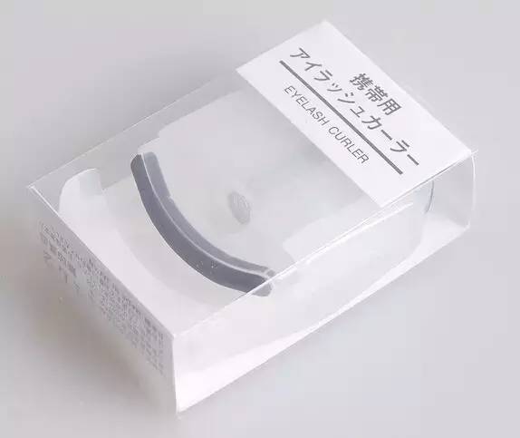 这些化妆小道具起了决定性作用！日本妹纸出门前没有它们可不行...