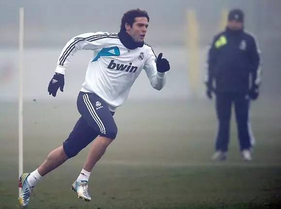 增加核心力量训练的动作,增强膝盖力量的训练方法