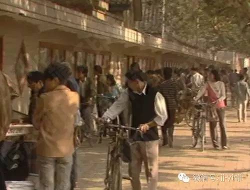 带你穿越到30年前的上海滩,带你穿越回到八十年代