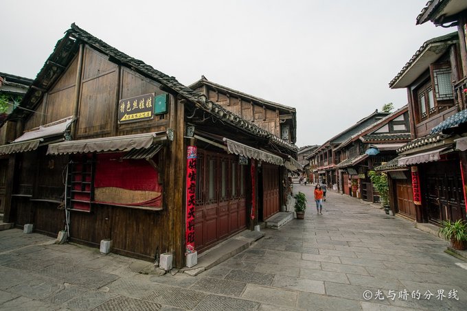 黄果树西江小七孔兴义青岩,西江苗寨黄果树青岩古镇位置