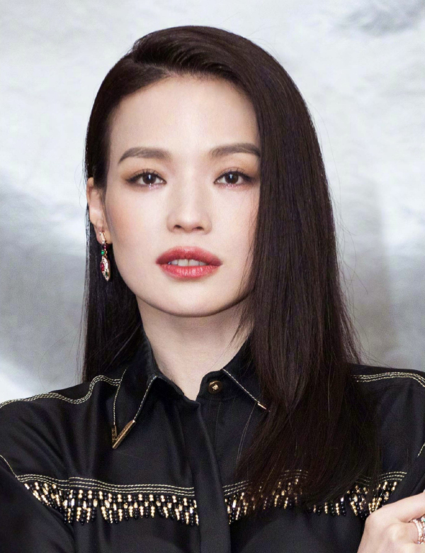 如何打造一个夏日清透的妆容,夏日清透底妆