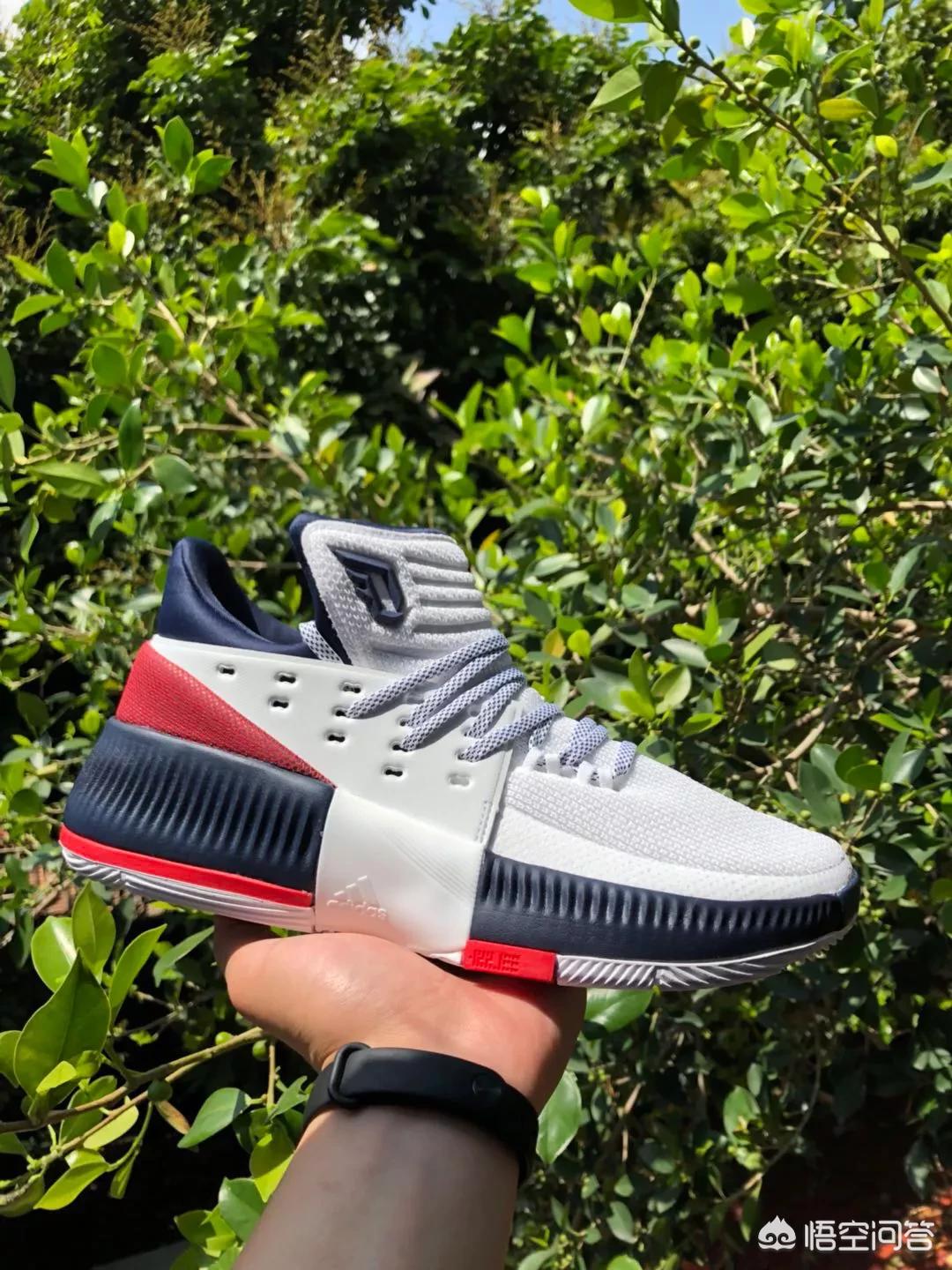 500块钱内名牌篮球鞋,100元的正品篮球鞋有哪些