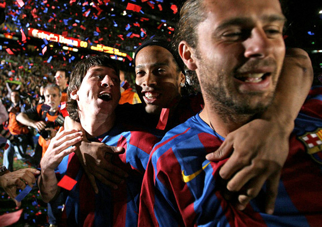 球王梅西夺冠纪念球,梅西的成长日记