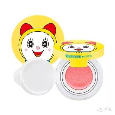 萌物志|大佬们都在致敬爱丽丝，贴上LINE‘蠢兔，涂上哆啦A梦bb,让童趣的你萌萌哒