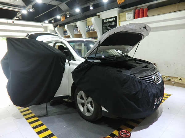 完美音质，雷克萨斯RX270汽车音响改装德国零点三分频喇叭功放低音