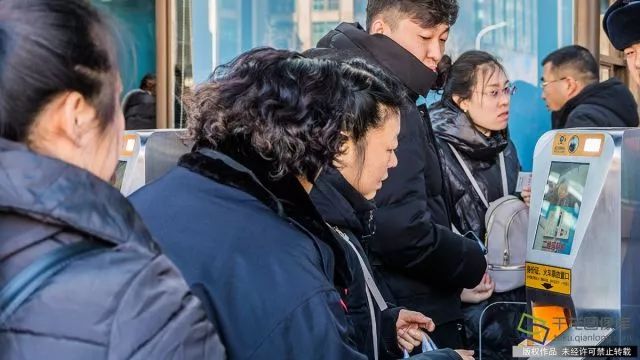 每日美图·学习十九大精神|第173期:北京的春运模式,让回家的路更温馨