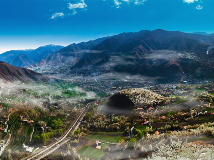 「纪检人·镜头」轻雷初惊蛰耕种满田畴