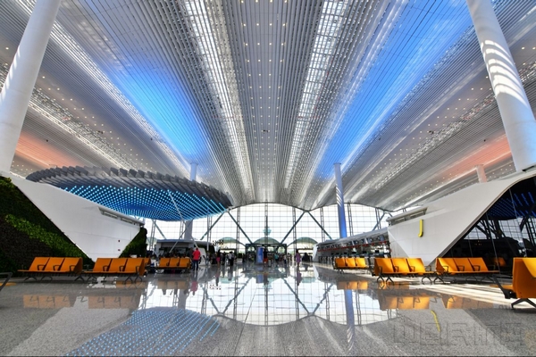 中国南方航空大本营广州白云机场,南航入驻白云机场二号航站楼