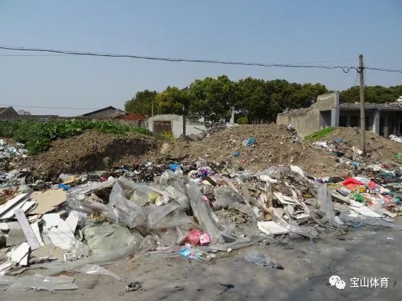 综合体育场改造足球场缩影,老厂房改游乐场