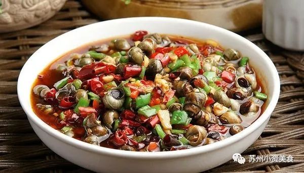 3月啦！不时不吃的苏州人又迎来了一波春天的美食，青团子、腌笃鲜、明前螺、马兰头……