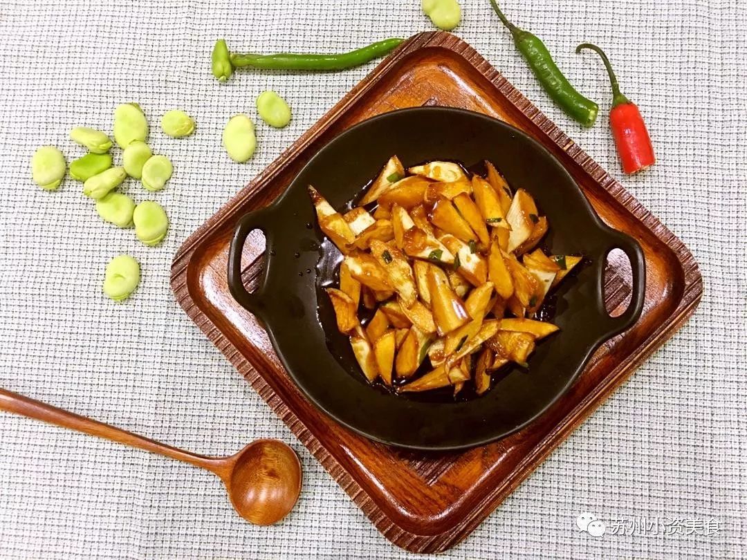 3月啦！不时不吃的苏州人又迎来了一波春天的美食，青团子、腌笃鲜、明前螺、马兰头……