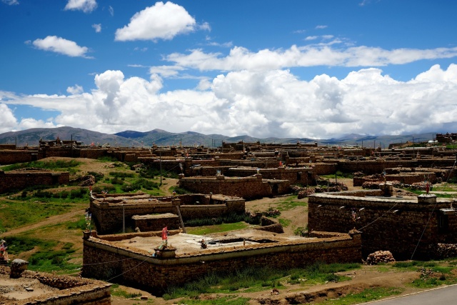 走进古村落寻找童年的记忆,到古老的小山村采风