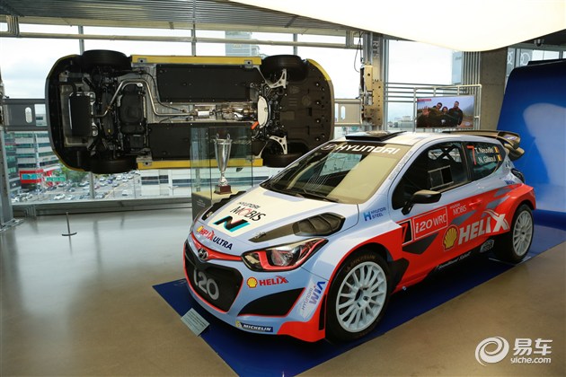 本田雅阁混动与索纳塔混动哪个好,索纳塔九混动怎么样