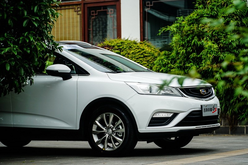 试驾19款吉利帝豪gs1.4t,帝豪gs2016款优雅版1.3t自动臻尚型