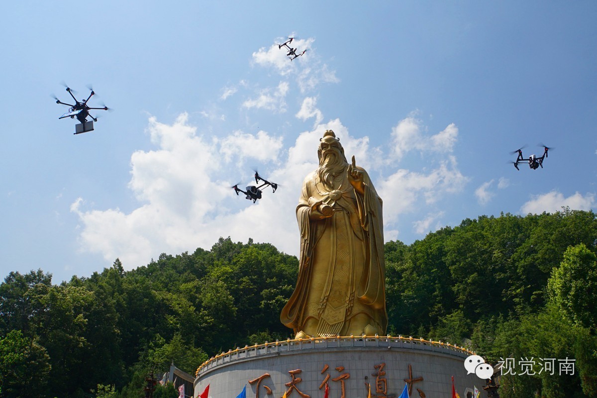 第一次开法拉利感觉贼爽,爽到爆第一次的高空跳伞体验