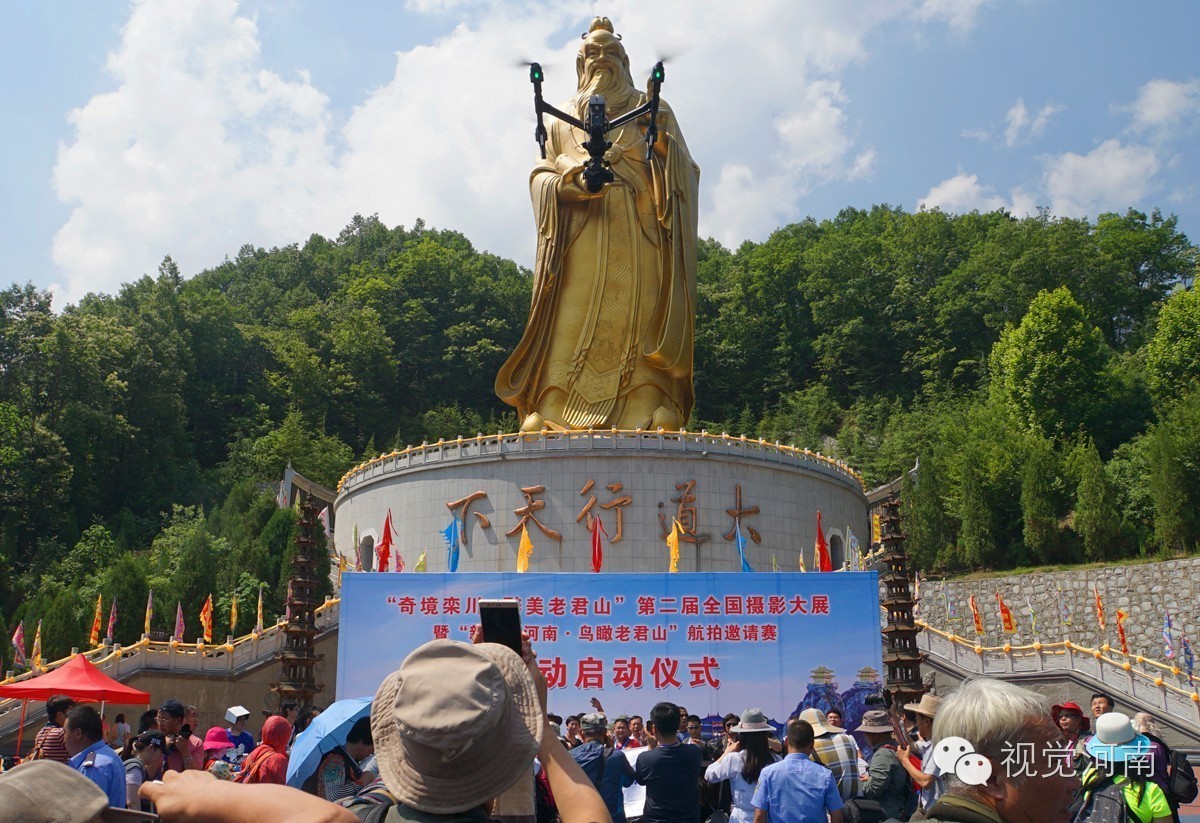 第一次开法拉利感觉贼爽,爽到爆第一次的高空跳伞体验