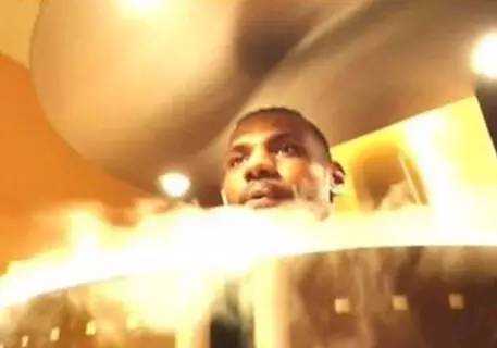 坐-107°C冰桶里做理疗？你别不信！