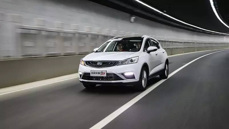 试驾19款吉利帝豪gs1.4t,帝豪gs2016款优雅版1.3t自动臻尚型