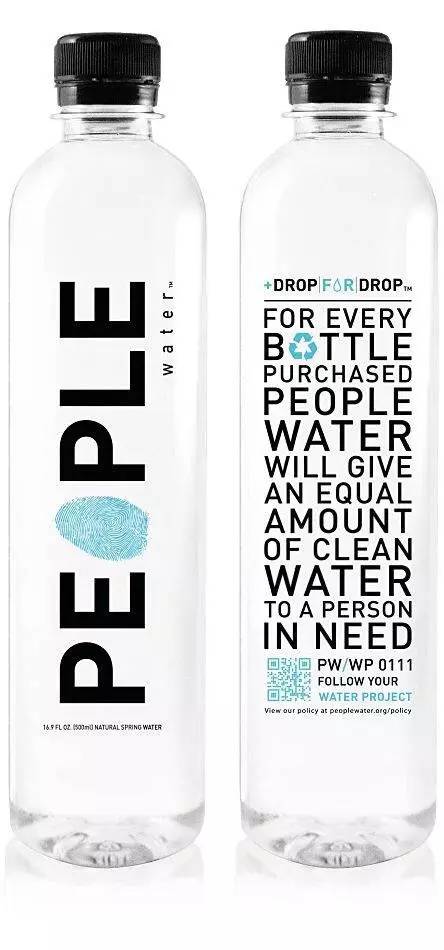 小瓶子们装的不是水，是逼格。