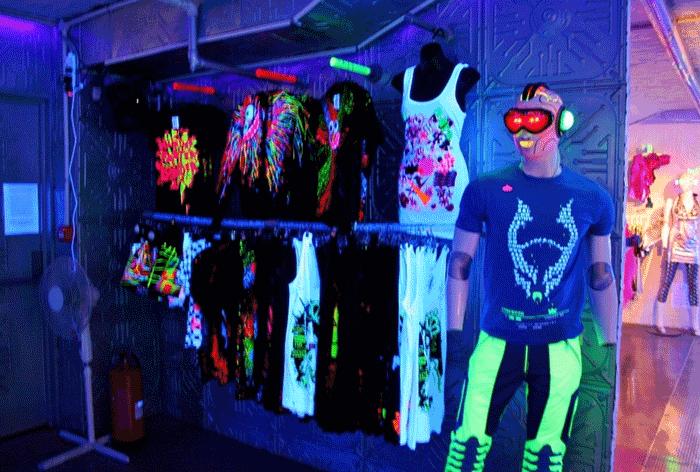 南装周|把潮牌做进时装周，英国品牌们就是这么干的