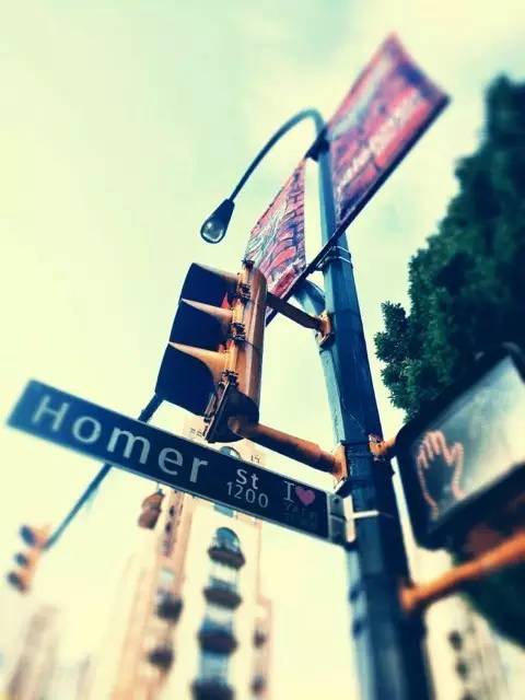 路牌带我抵达这里，而不是谷歌、百度、高德地图｜群分享