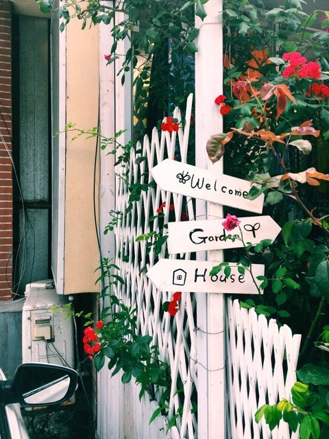 路牌带我抵达这里，而不是谷歌、百度、高德地图｜群分享