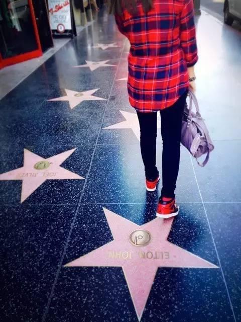 路牌带我抵达这里，而不是谷歌、百度、高德地图｜群分享