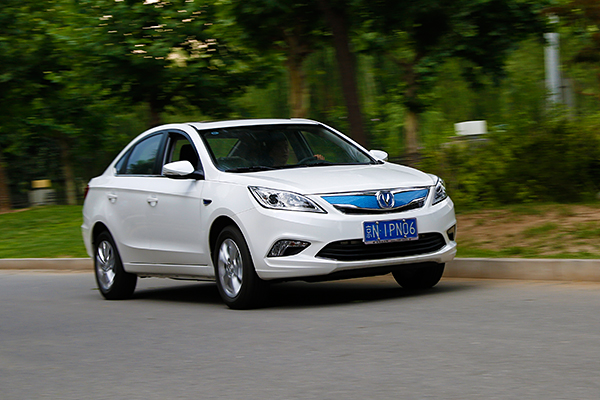 22款长安逸动ev智行版评测视频,10万以内最好的车长安逸动