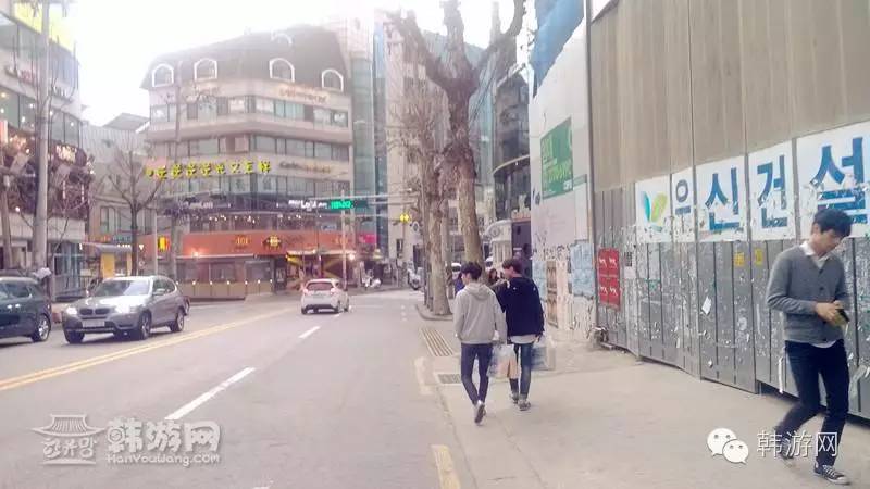 闺蜜两个去超市买零食吃,闺蜜两人闯天下