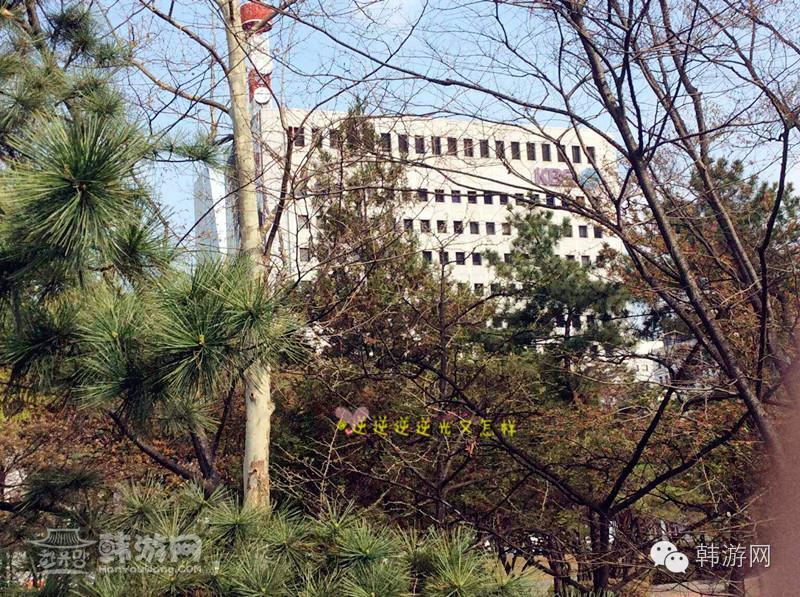 闺蜜两个去超市买零食吃,闺蜜两人闯天下