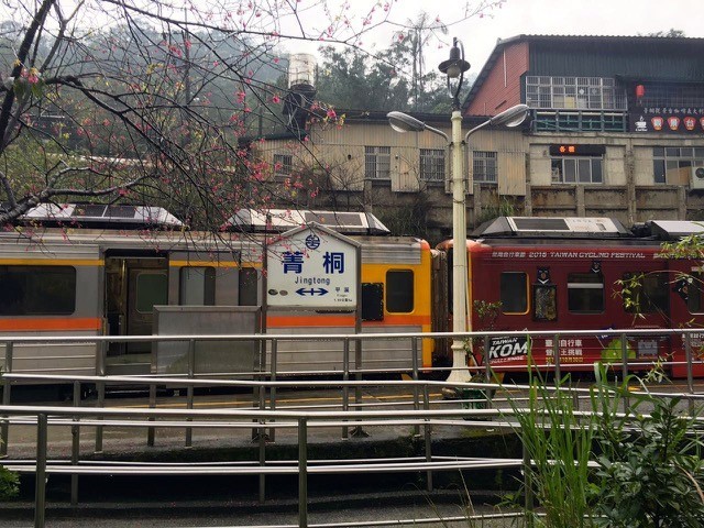 路牌带我抵达这里，而不是谷歌、百度、高德地图｜群分享