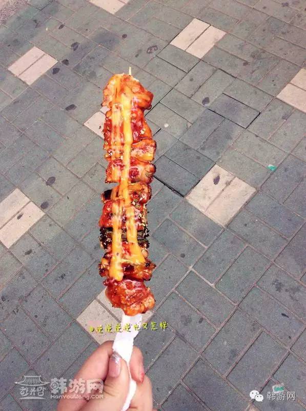 闺蜜两个去超市买零食吃,闺蜜两人闯天下